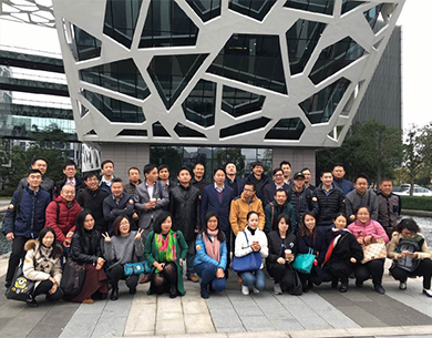 久羅領(lǐng)導外出交流 久羅領(lǐng)導外出交流